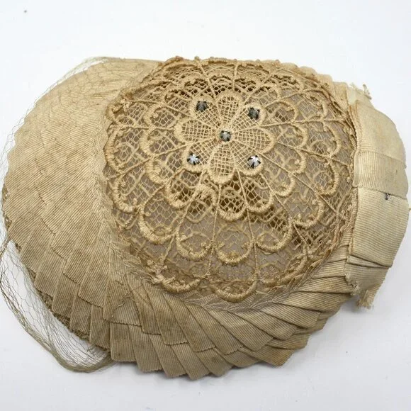 Vintage 50s Cocktail Hat Ivory Intricate Lace Design Rhinestones Veil - Hey Viv - Picture 4 of 6